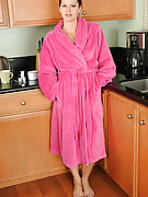 39 spring old housewife Xena spreads while experiencing her coffee in here